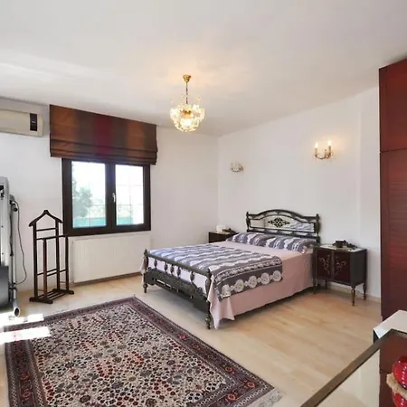 빌라 Merkezde Muestakil Havuzlu