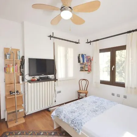 Merkezde Muestakil Havuzlu 빌라 Bodrum