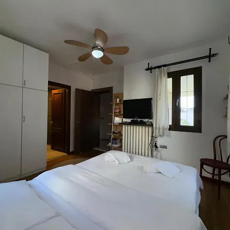 Merkezde Muestakil Havuzlu 빌라