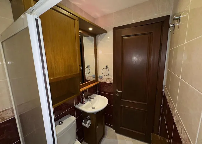 Villa Merkezde Müstakil Havuzlu *