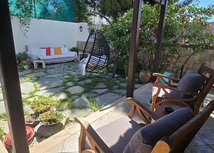 Villa Merkezde Muestakil Havuzlu *