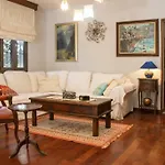 Merkezde Muestakil Havuzlu * Bodrum
