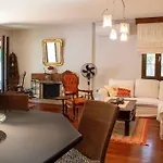 Merkezde Muestakil Havuzlu Vilă Bodrum