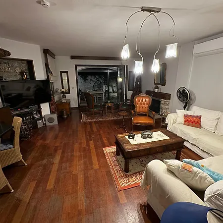 Villa Merkezde Muestakil Havuzlu *