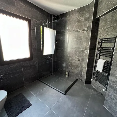 Merkezde Muestakil Havuzlu Bodrum